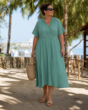 Vestido Hortensia · Midi texturizado de cuello en V