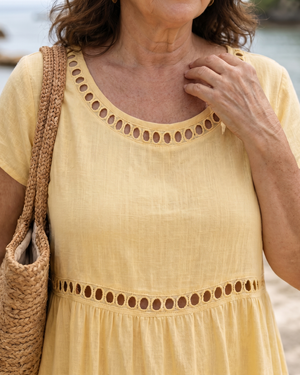 Vestido Remedios · A la rodilla, texturizado