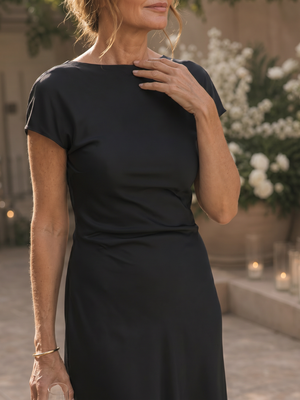Vestido Higinia · Midi ajustado de cuello barco