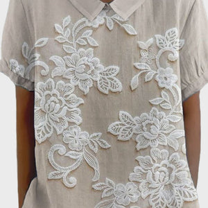 Blusa Eufrosina · Con cuello