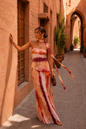Vestido Jacaranda · Largo estampado de escote palabra de honor