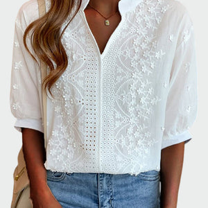 Blusa Anselma · Con detalhes de encaje