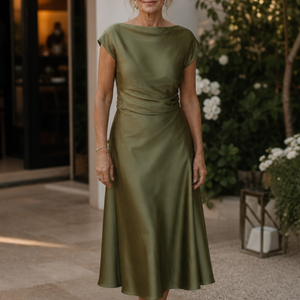 Vestido Higinia · Midi ajustado de cuello barco