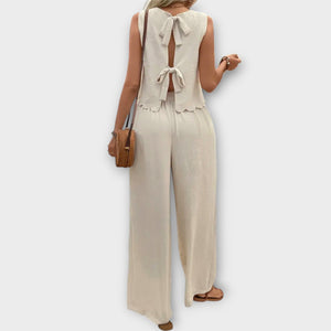 Conjunto Ludivina · Con pétalas y pantalón