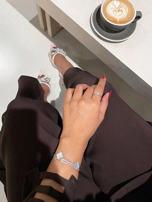 Pulsera Alejandra · De brillo sutil