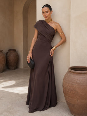 Vestido Pastora · Largo fluido en tono marrón
