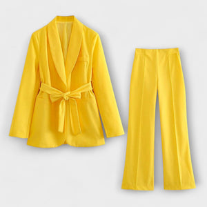 Conjunto Águeda · Con estilo de dos piezas