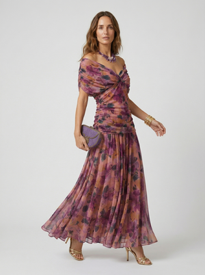 Vestido Milagros · Largo de escote en V en cuatro acabados