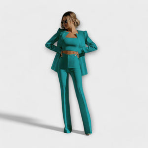 Conjunto Alicia · Con estilo de tres piezas
