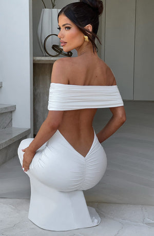 Tindra | Robe longa Bardot refinada
