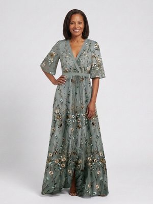 Vestido Eloísa · Maxi bordado con escote en V