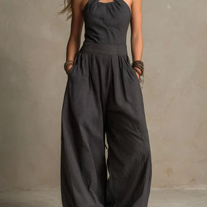 Mono Zenaida · Halter con escote cruzado